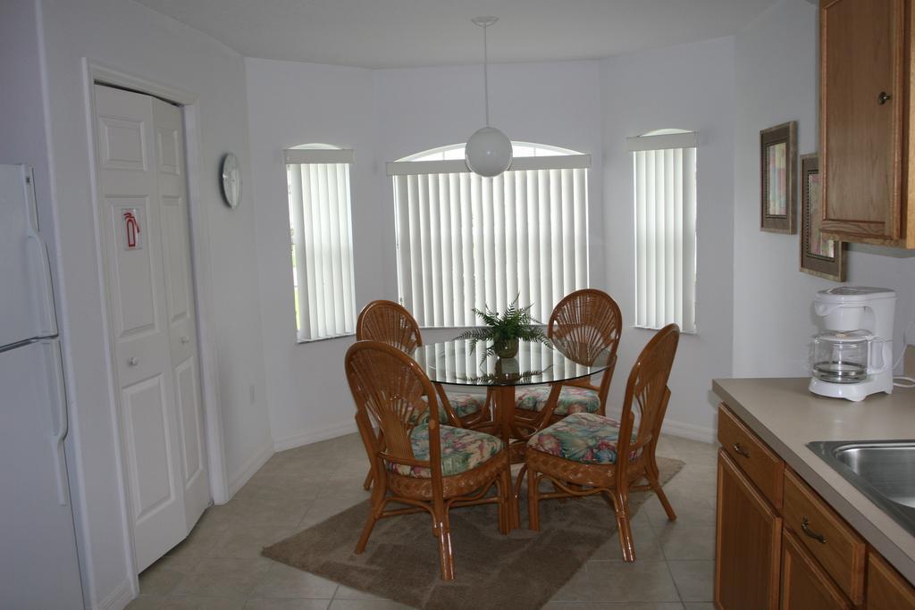 Villa Met Prive Zwembad Nabij Orlando Optional Heated Pool Dundee Ruang foto